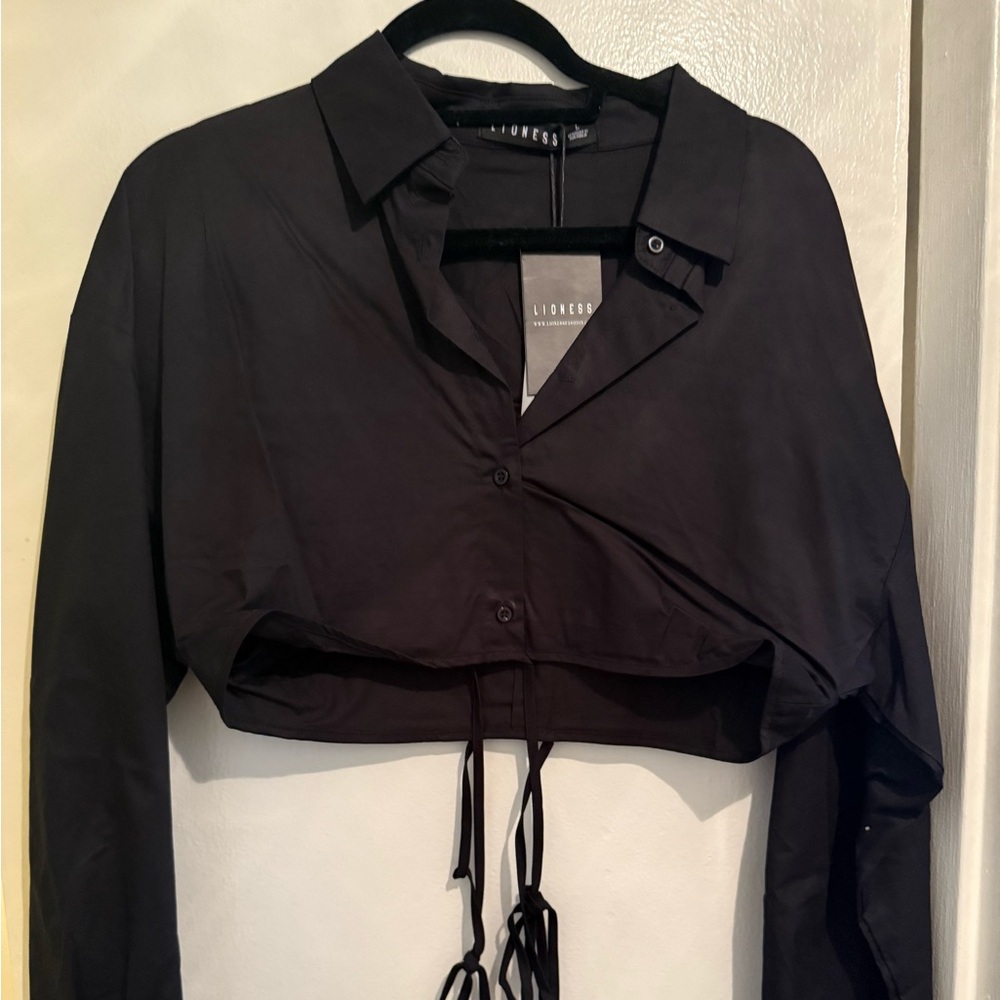 Lioness Black Cropped Button-Down Shirt